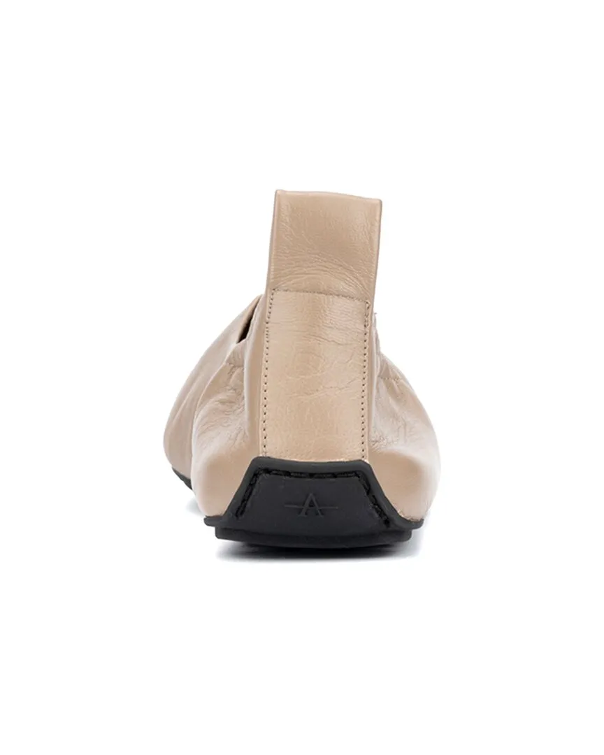 Aquatalia Quortney Weatherproof Leather Flat