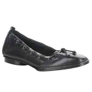 Bapi Ballet Flat In Black