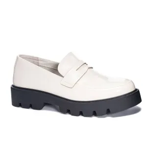 Chinese Laundry Playback Loafers Women's US 7.5 Cream Leather Slip-On KHD598