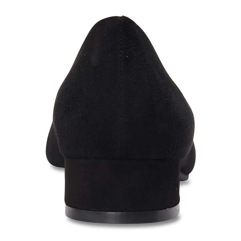 Fame Loafer in Black Suede