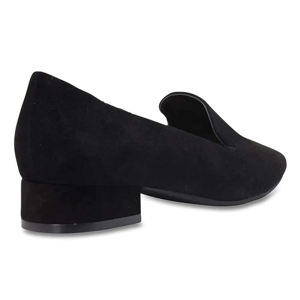 Fame Loafer in Black Suede