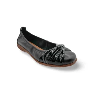 Fenja Black Leather/Patent Flat