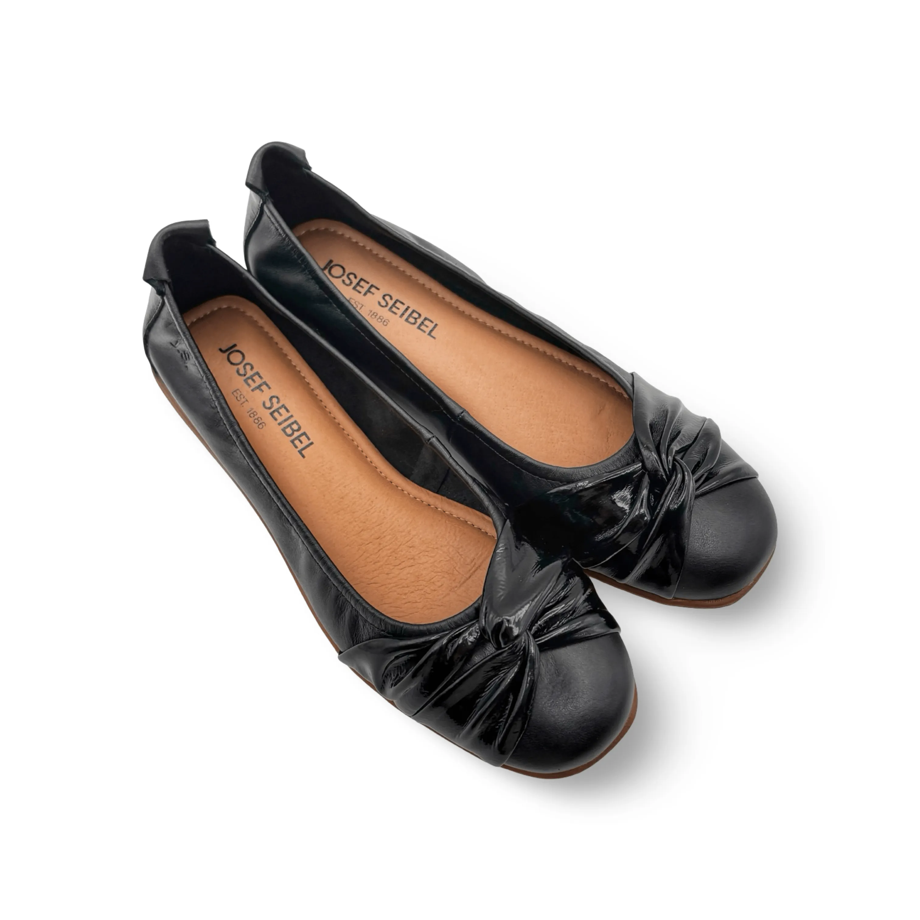 Fenja Black Leather/Patent Flat