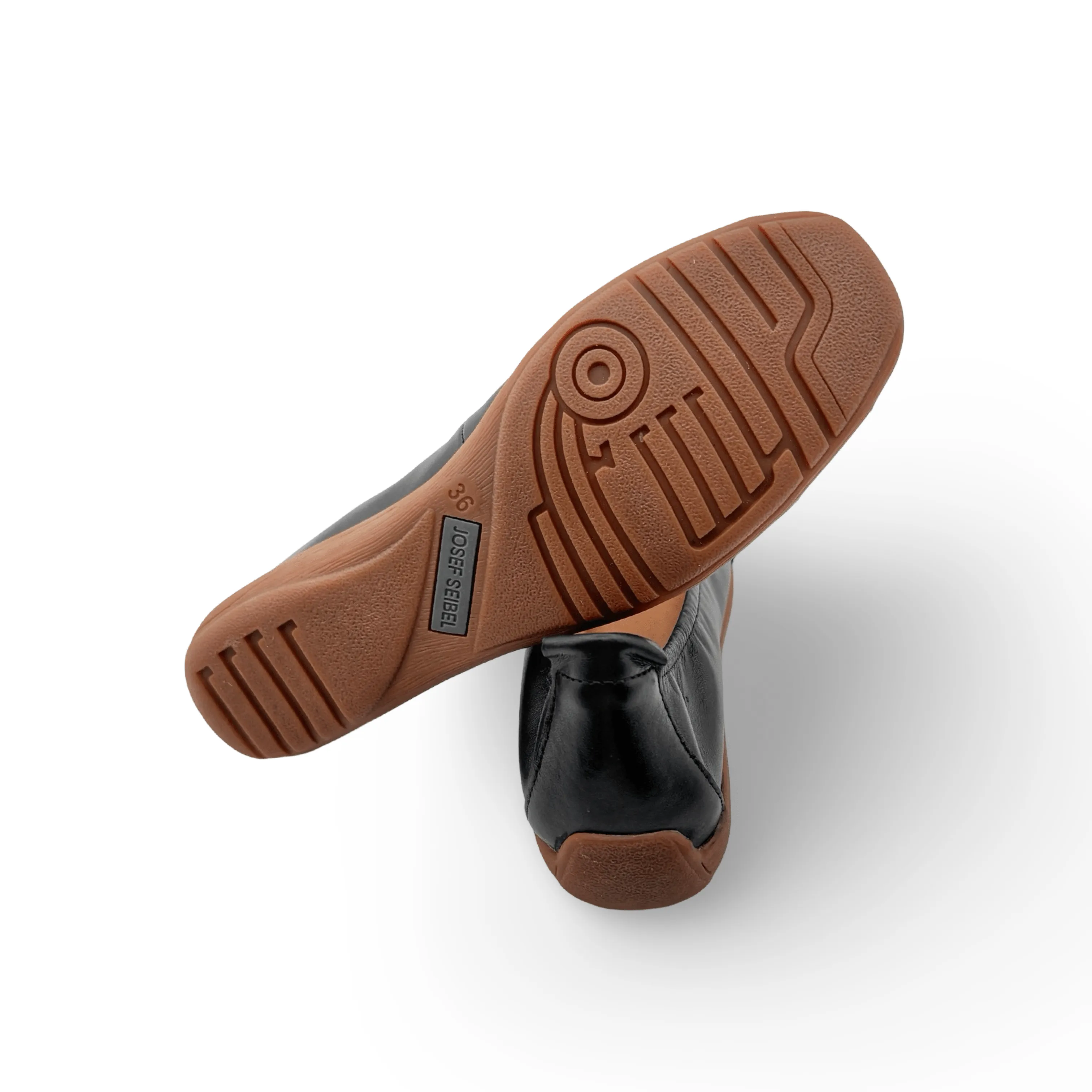 Fenja Black Leather/Patent Flat