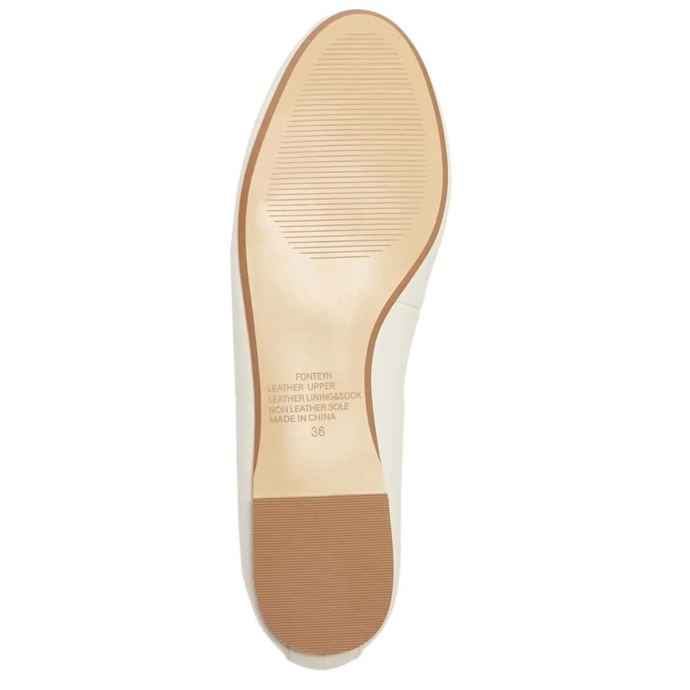 Fonteyn Flat in Ivory Leather