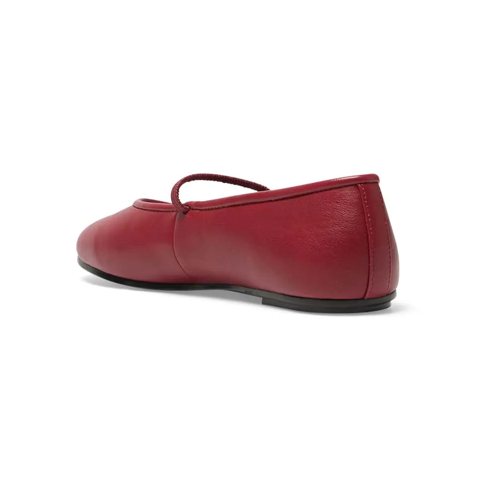 Frisco Flat in Red Smooth
