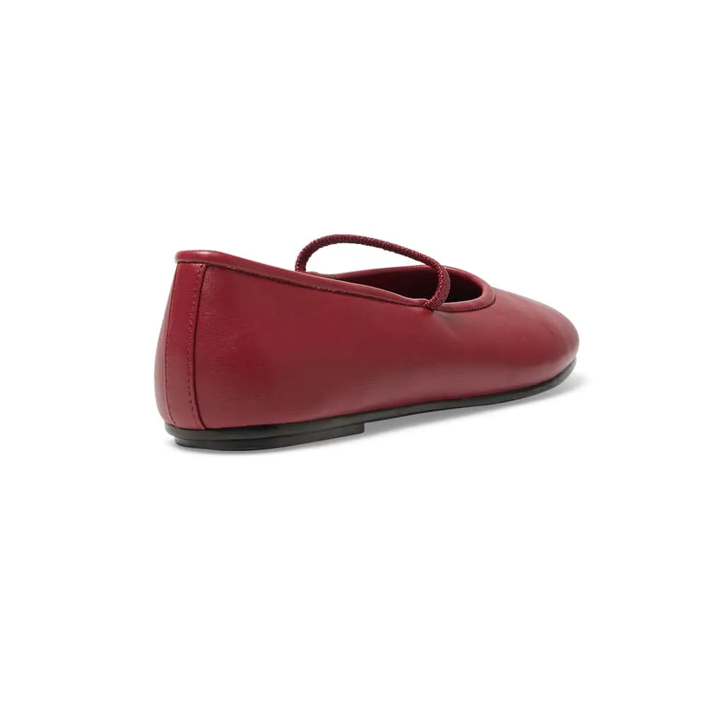 Frisco Flat in Red Smooth