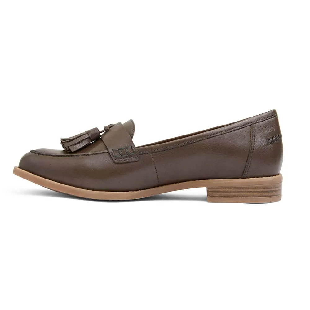Gazebo Loafer in Khaki Leather