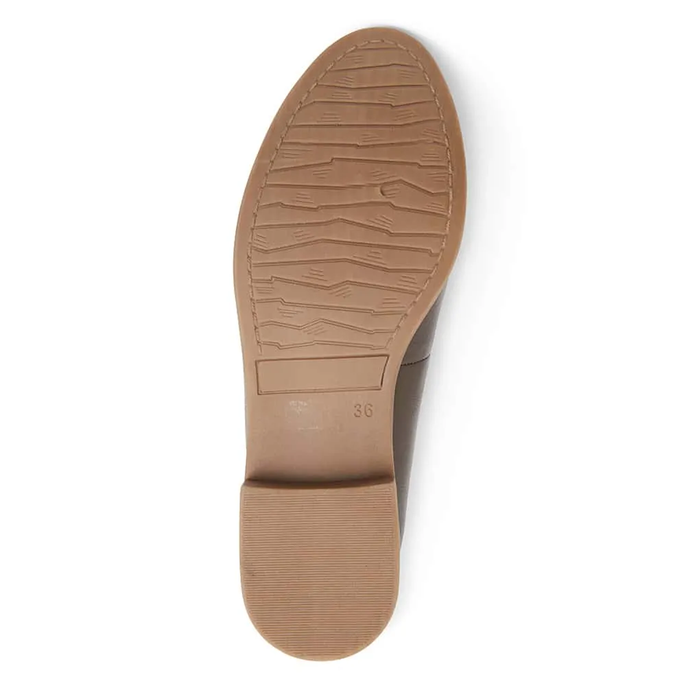 Gazebo Loafer in Khaki Leather