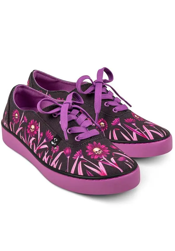 Gloomy Spring | SNEAKERS