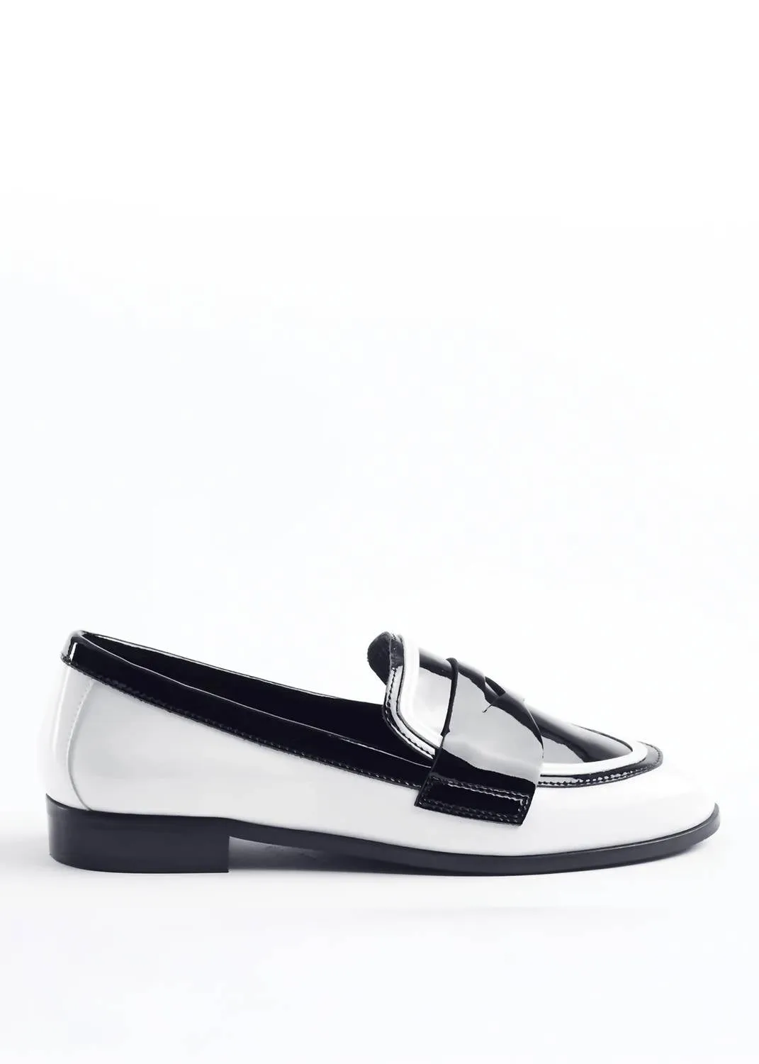 Kali Loafer In Black / White Patent