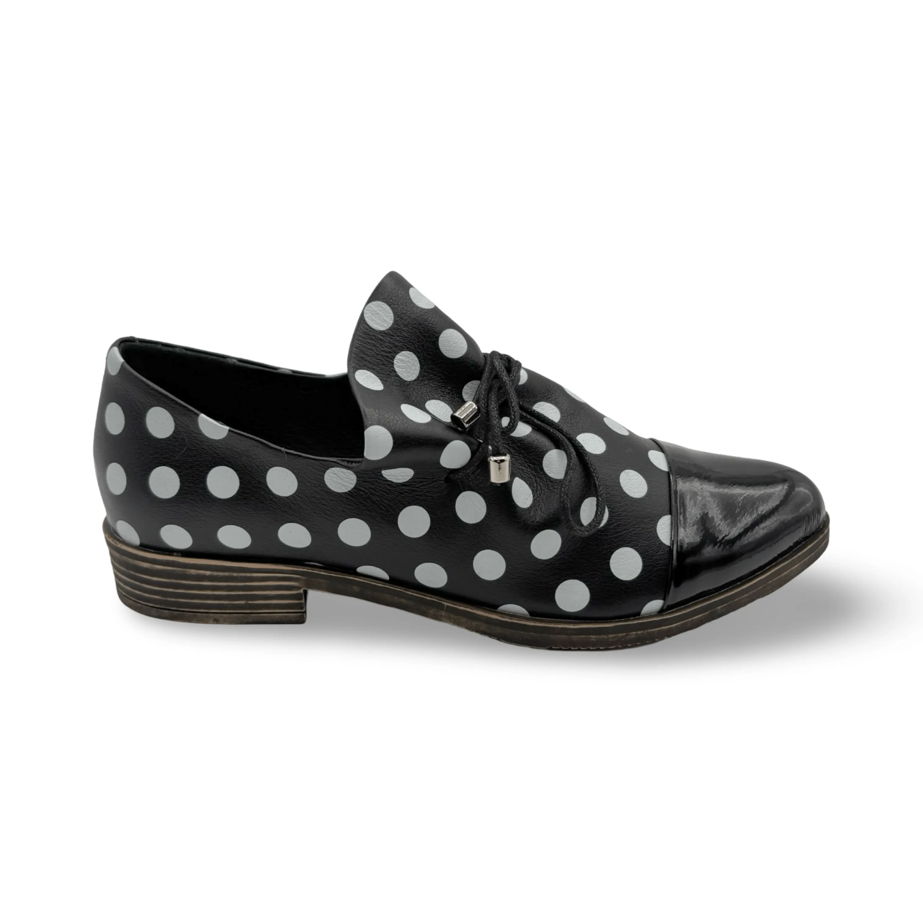 Kotty Black/White Spot Flat