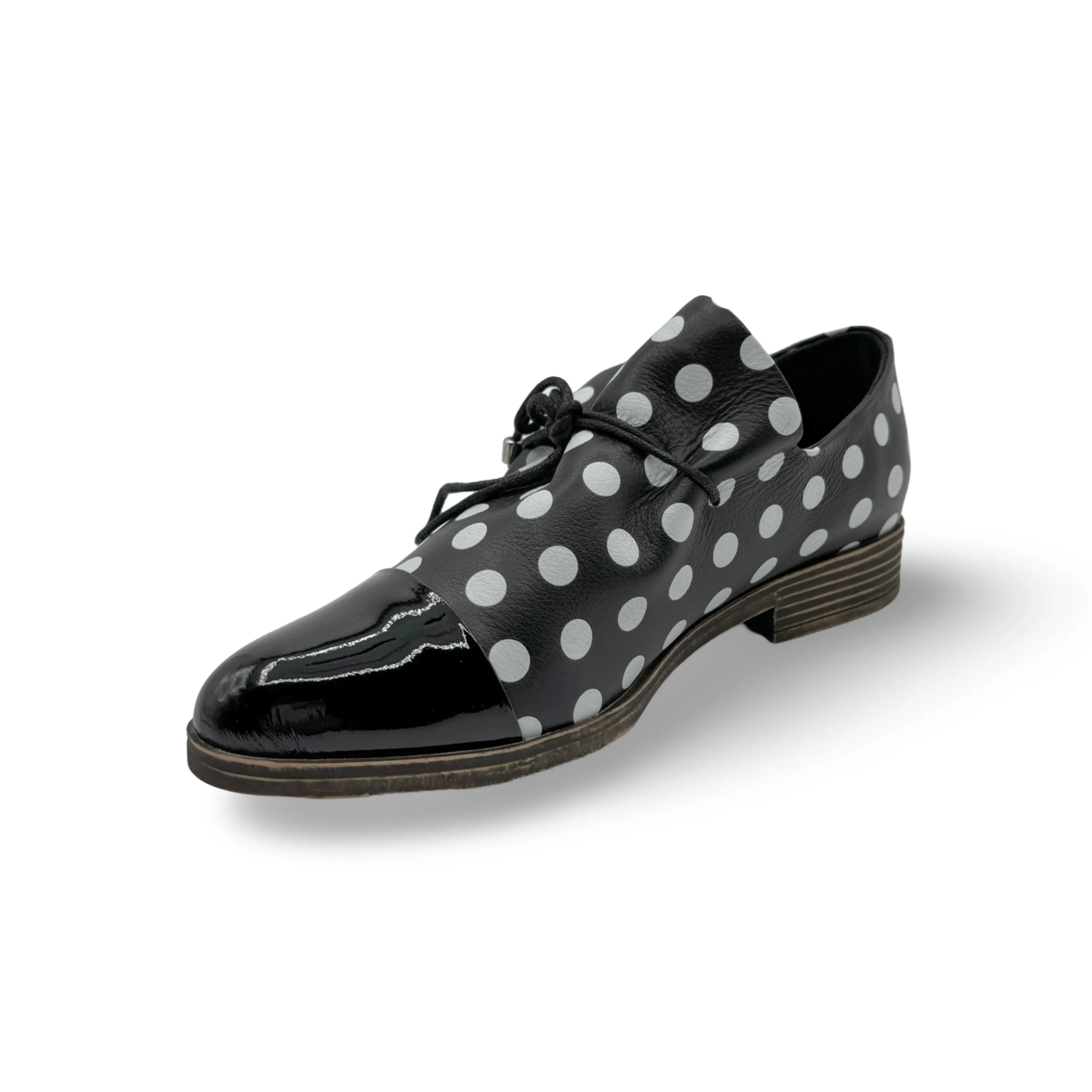 Kotty Black/White Spot Flat