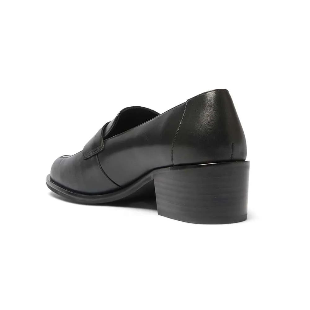 Lincoln Loafer in Black Leather