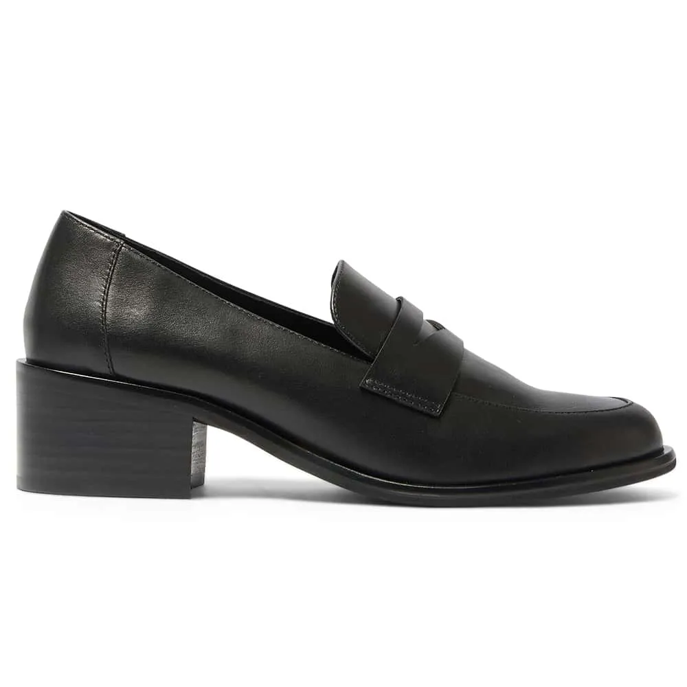 Lincoln Loafer in Black Leather
