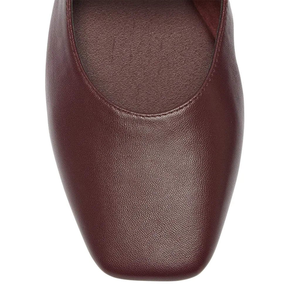 Melrose Flat in Wine Glove Leather