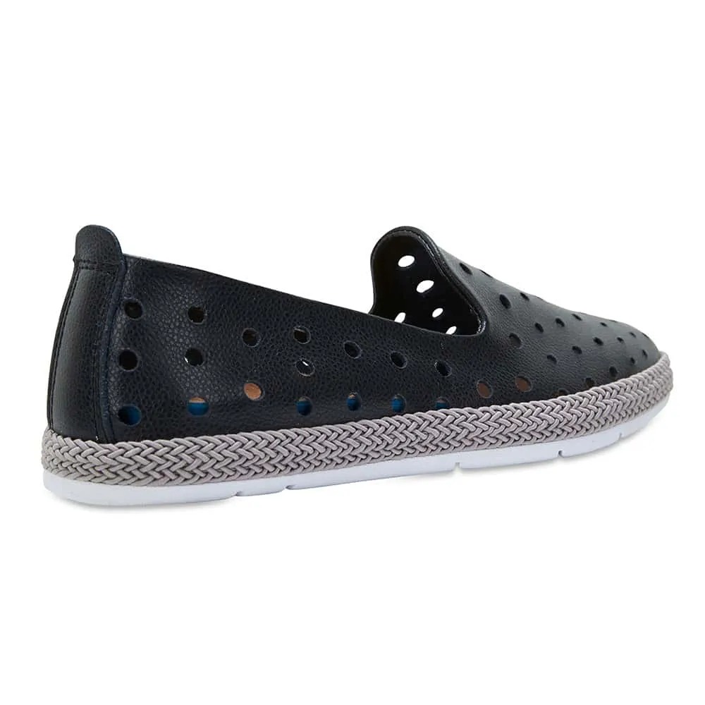 Roslyn Loafer in Black Leather