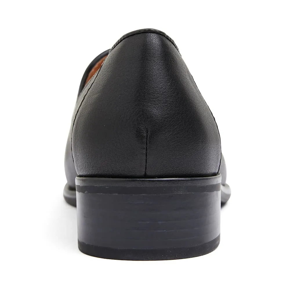 Sanford Loafer in Black Leather