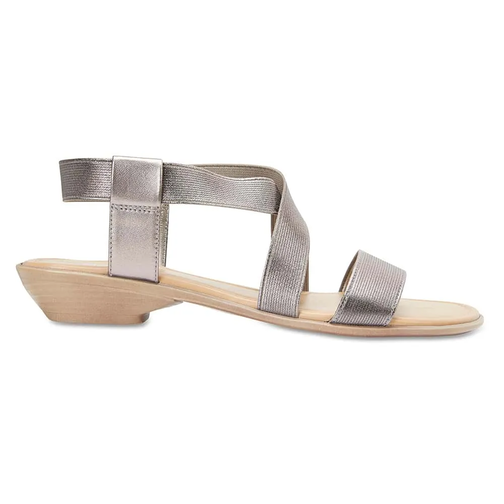 Saratoga Sandal in Pewter Fabric