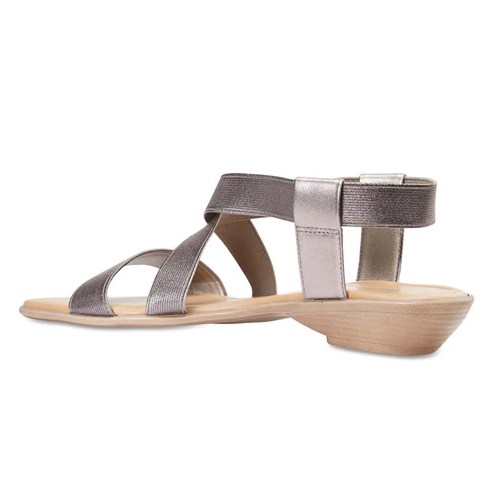 Saratoga Sandal in Pewter Fabric