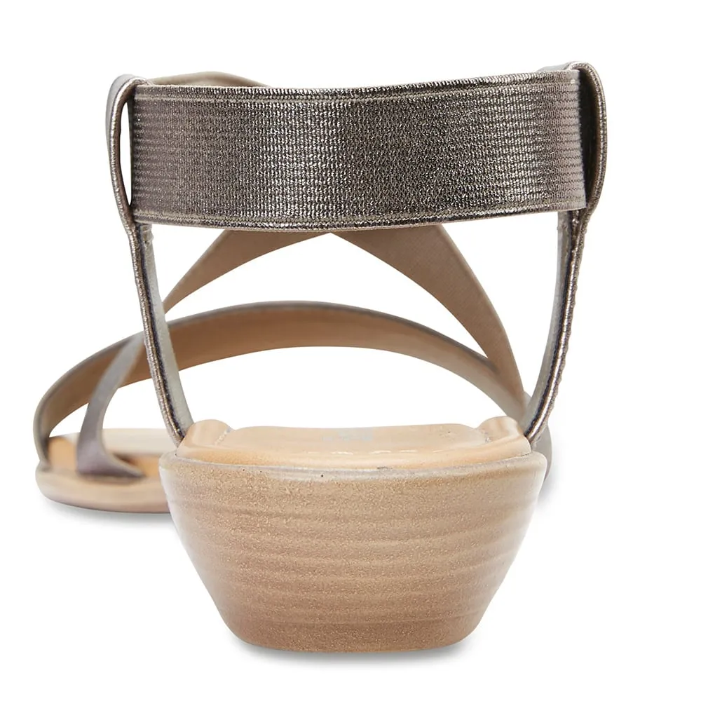 Saratoga Sandal in Pewter Fabric