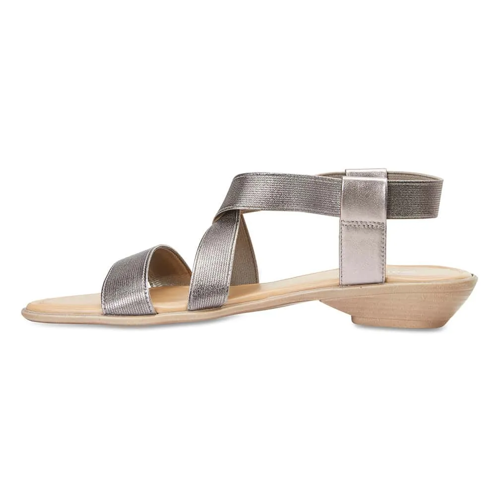 Saratoga Sandal in Pewter Fabric
