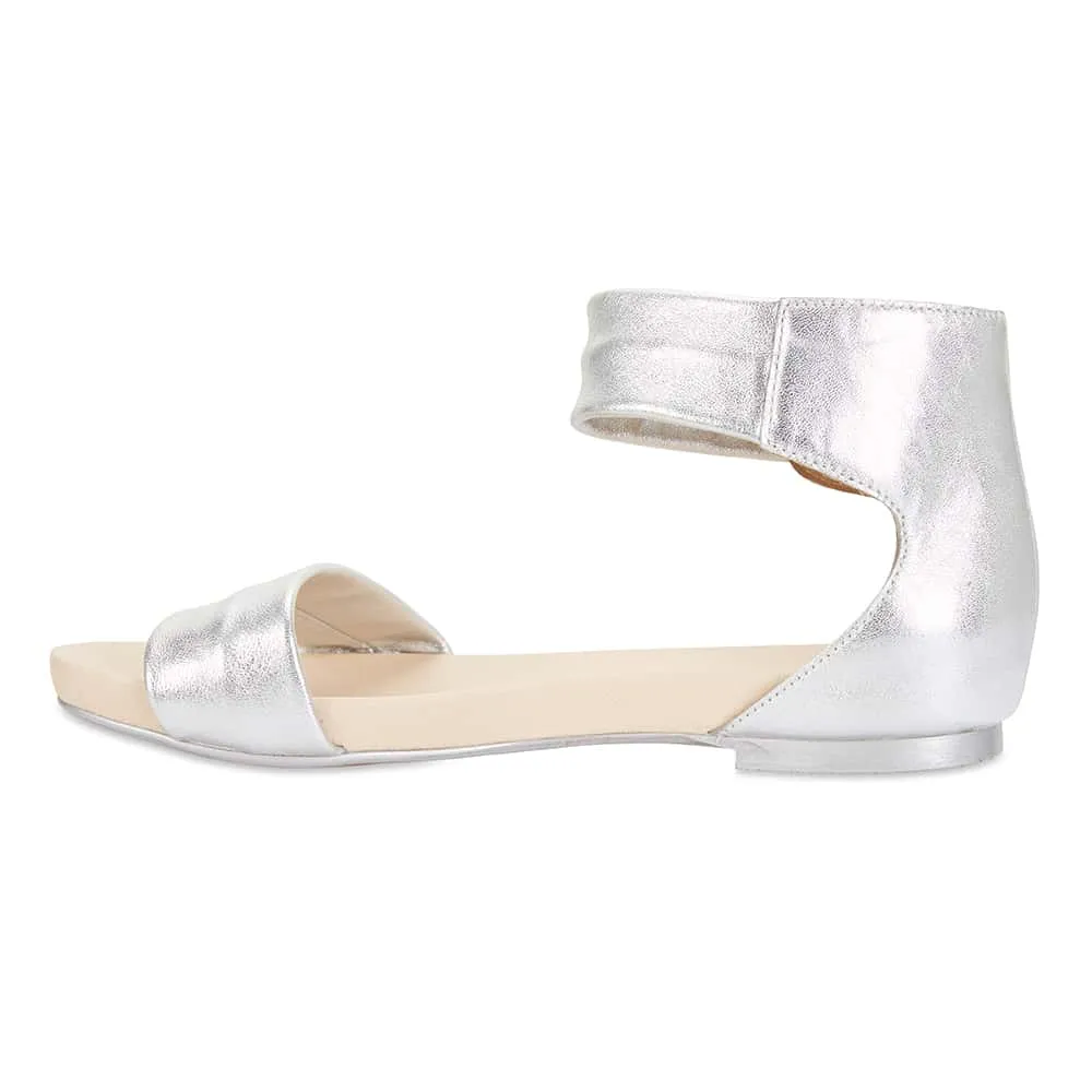 Shay Sandal in Silver Metallic Leather