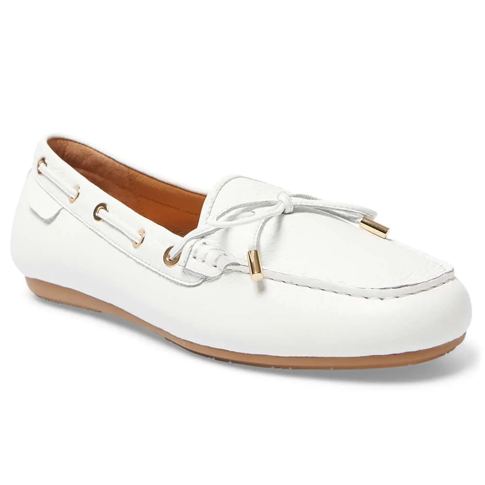 Tango Loafer in White Leather