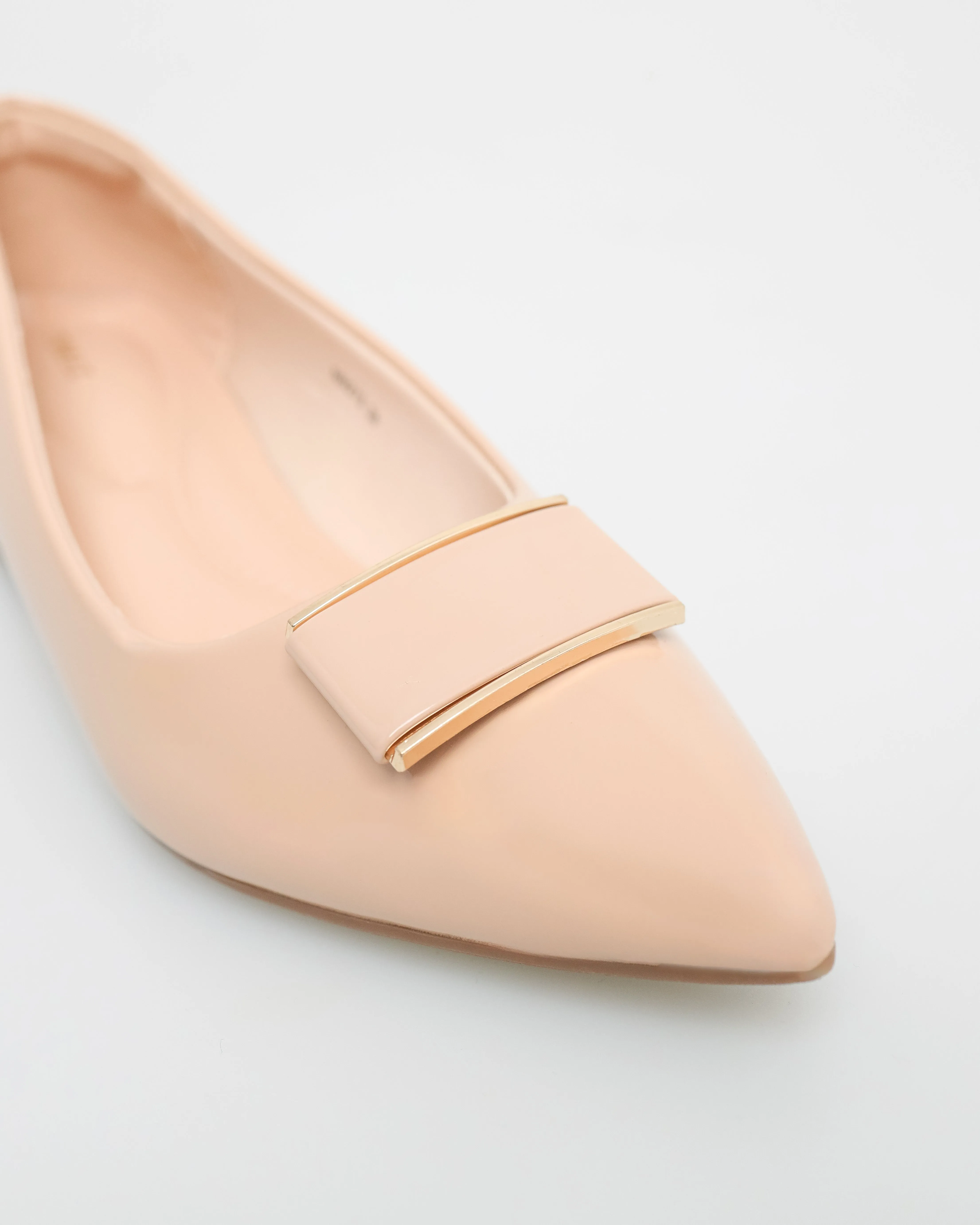 Tomaz NN273 Ladies Square Emblem Flats (Beige)