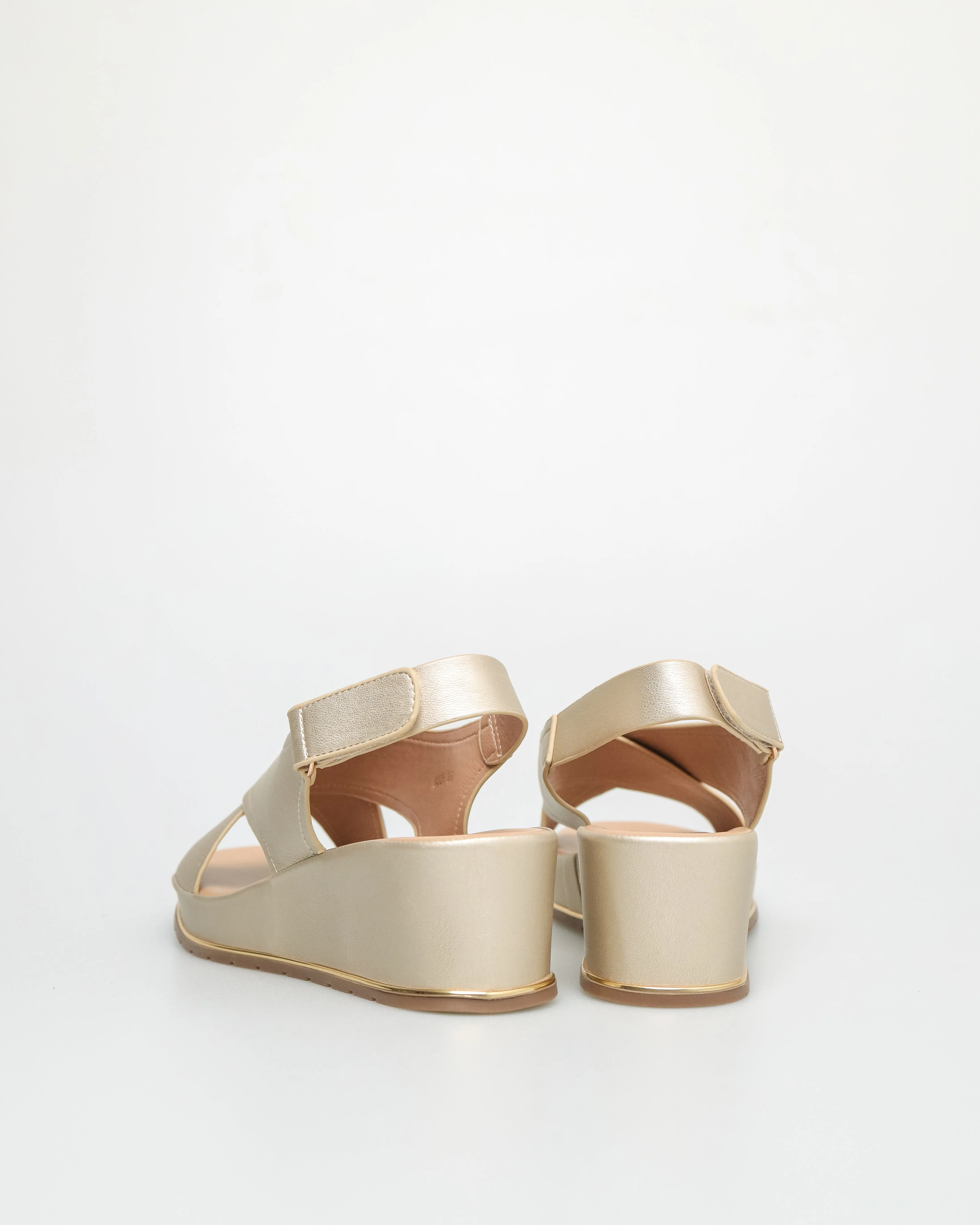 Tomaz NN325 Ladies Double Cross Strap Sandal