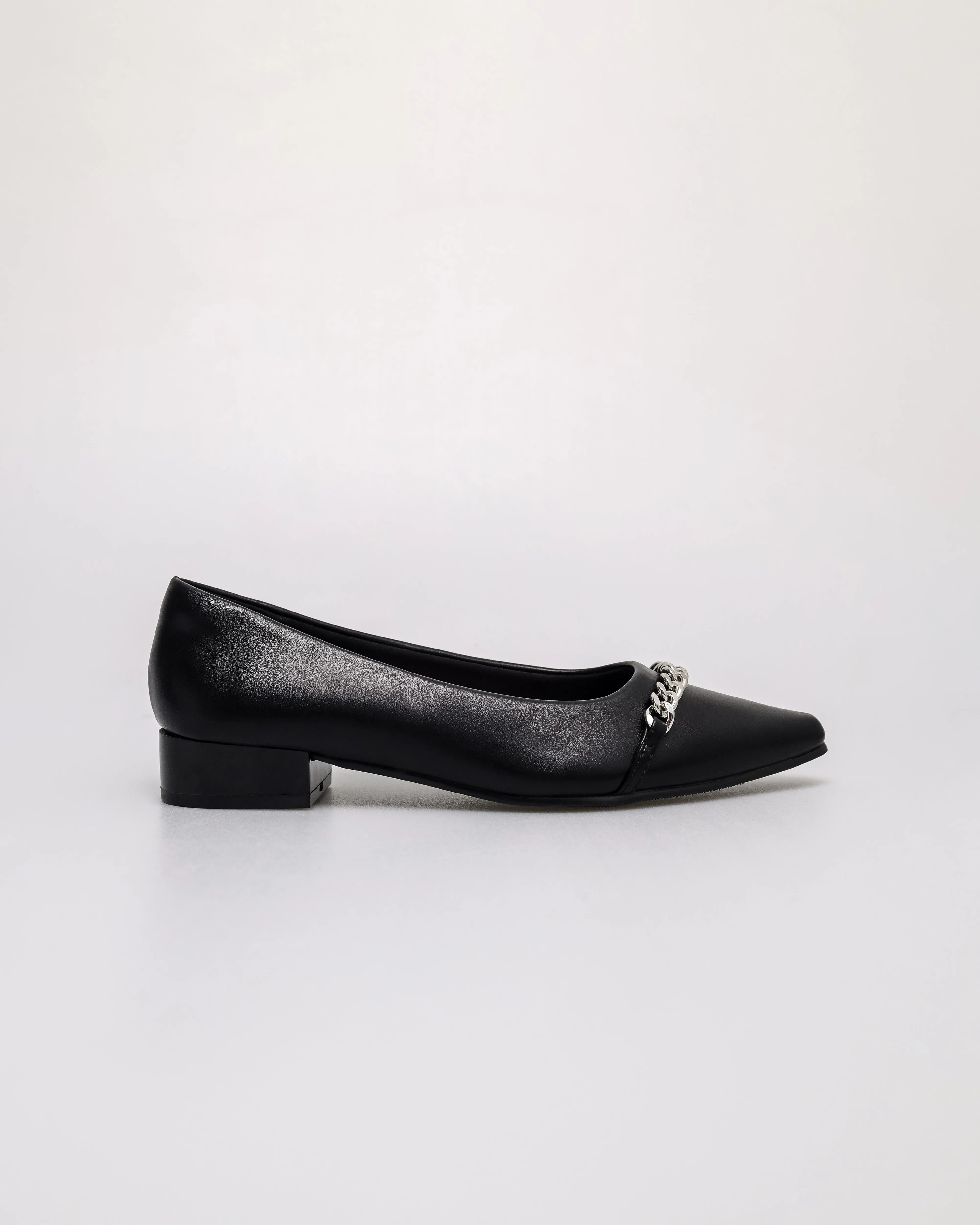 Tomaz NN568 Ladies Pointy Chain Flats