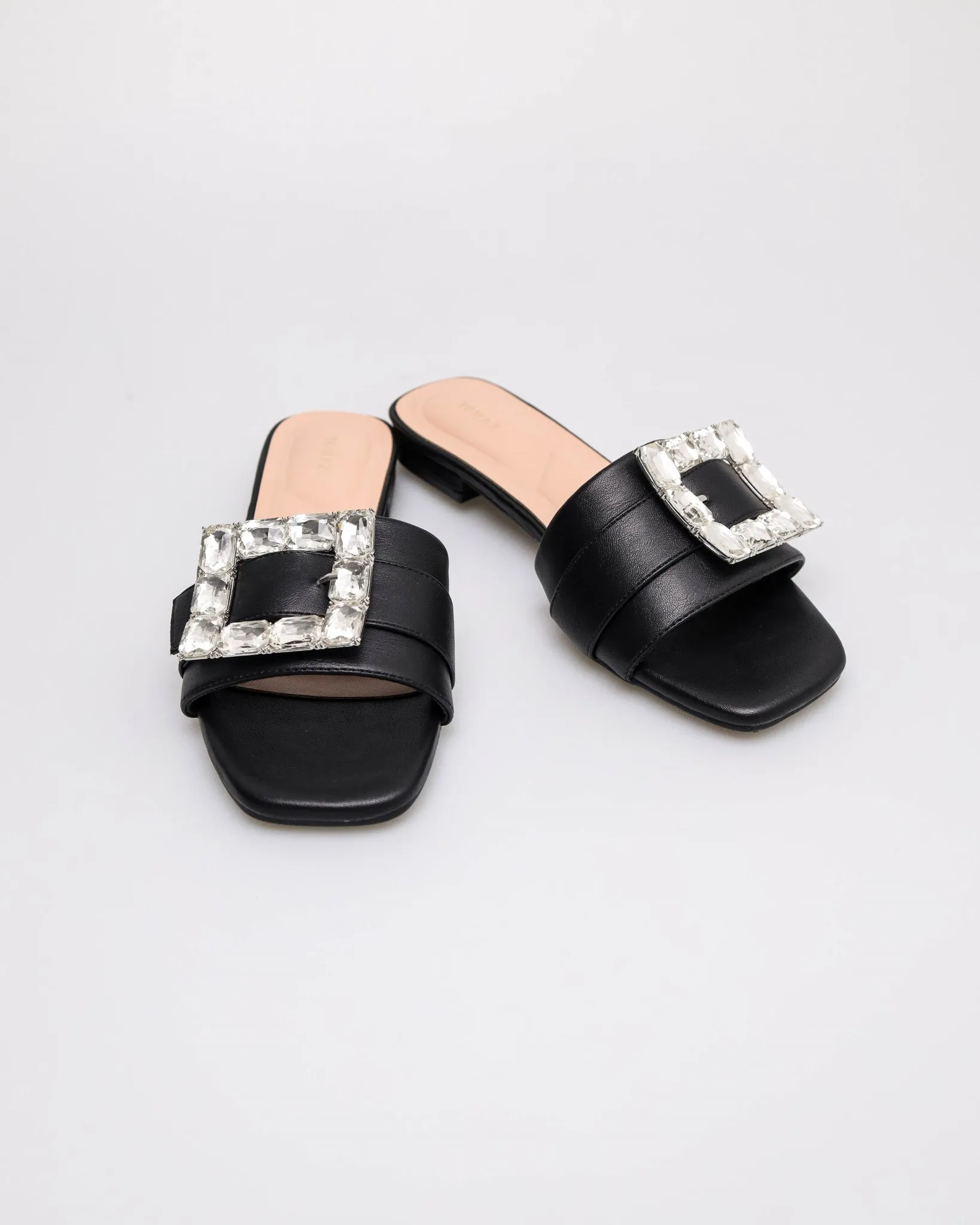 Tomaz NN645 Ladies Square Charm Sandals