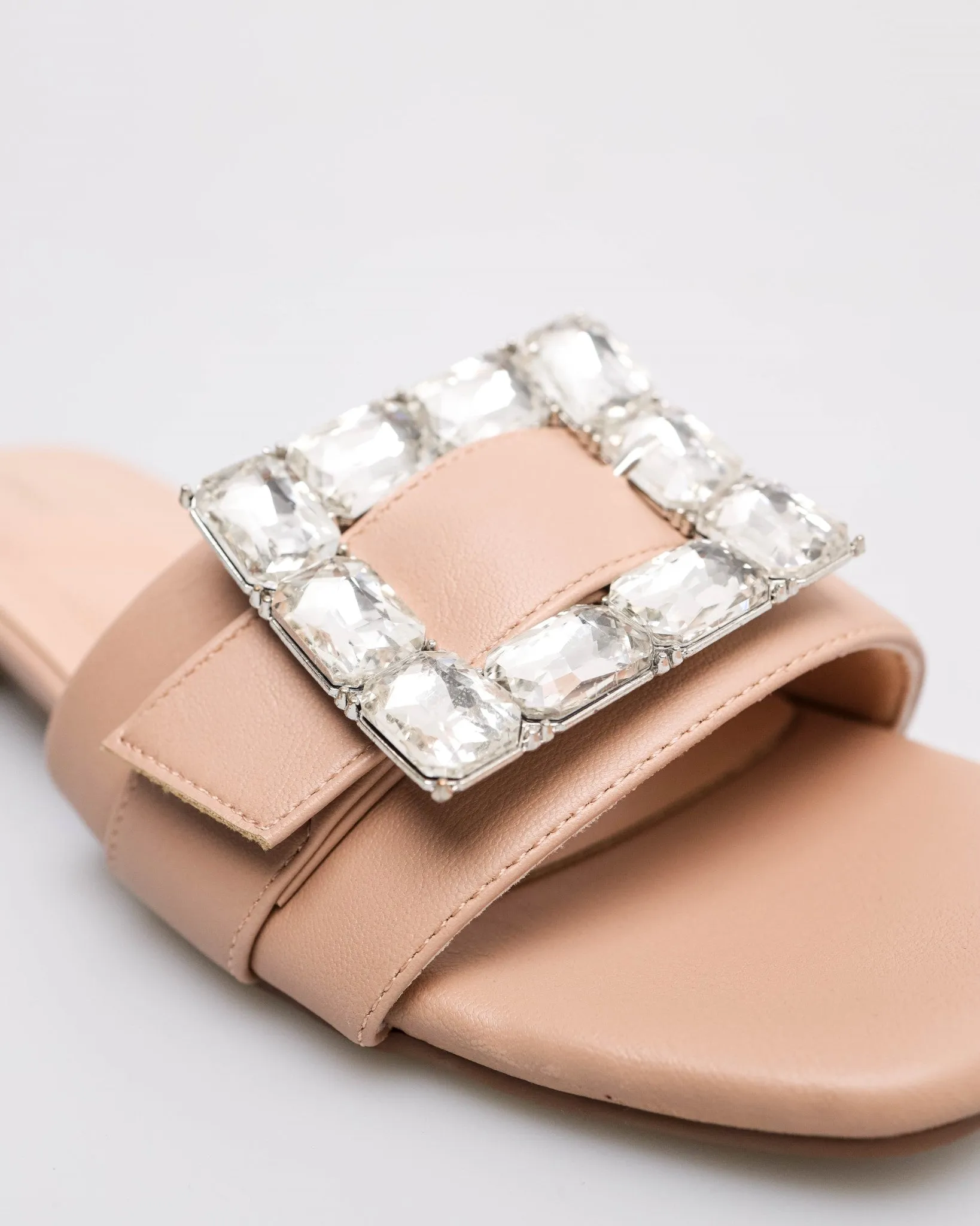 Tomaz NN645 Ladies Square Charm Sandals