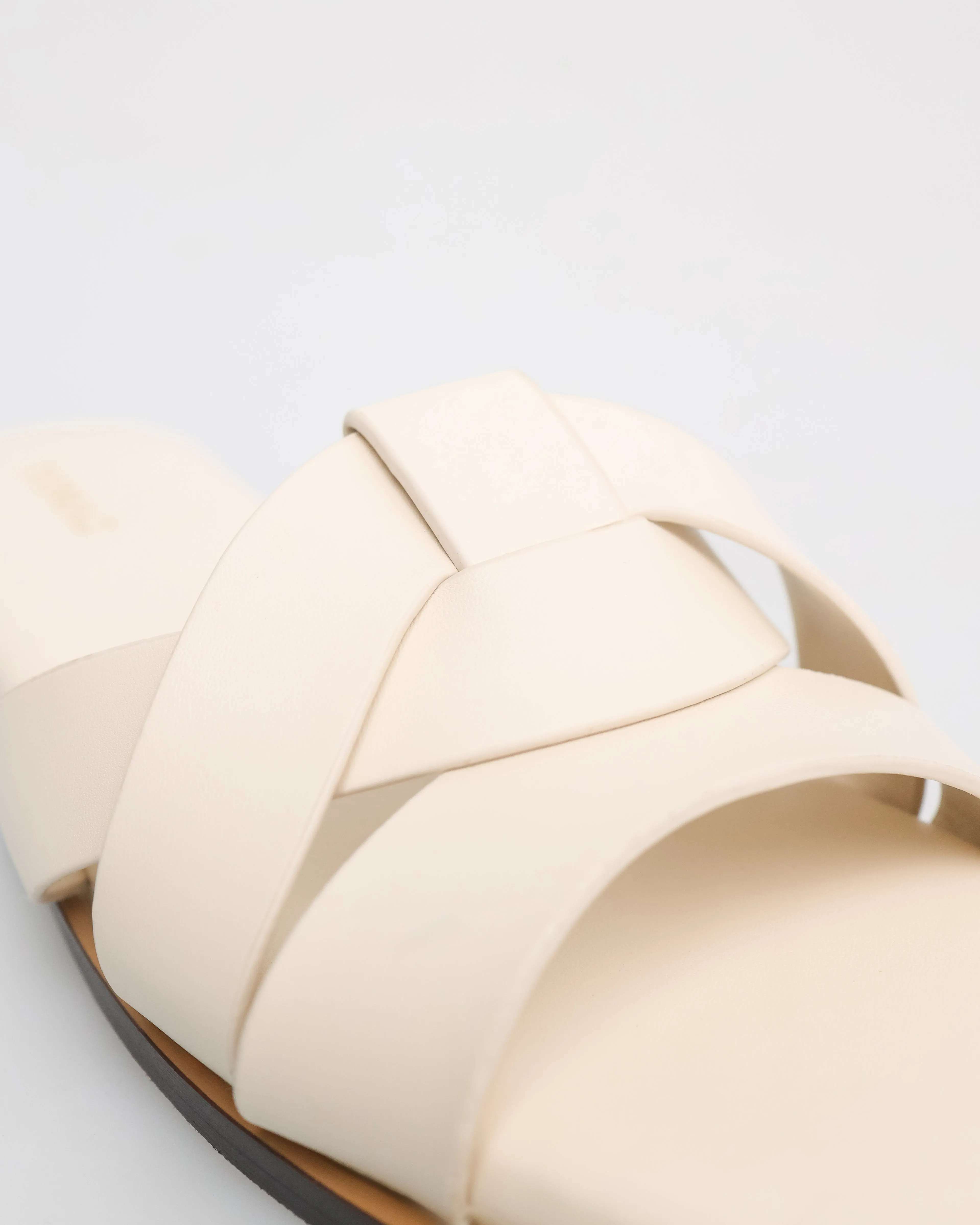 Tomaz YX185 Ladies Crossover Sandals
