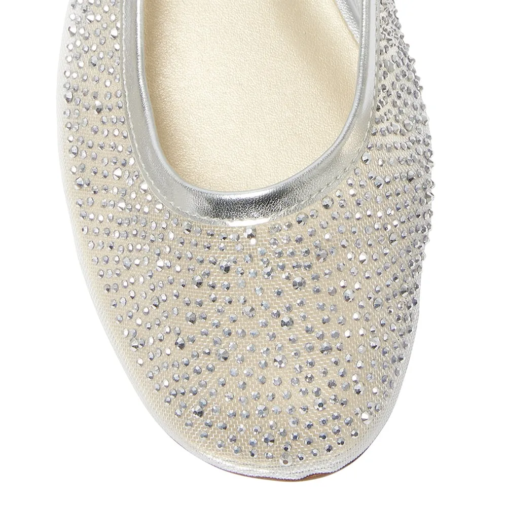 Topaz Flat in Silver Metallic