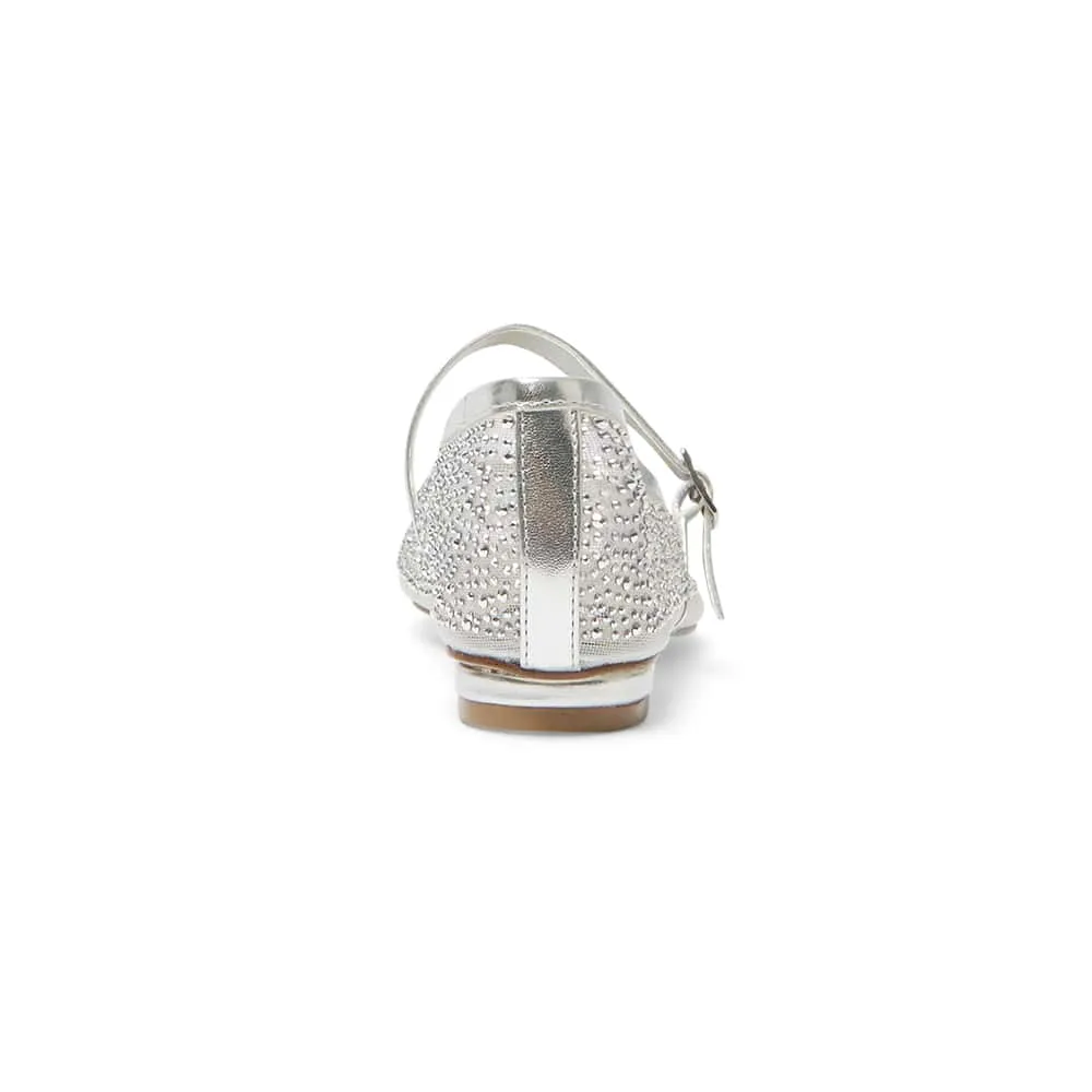 Topaz Flat in Silver Metallic
