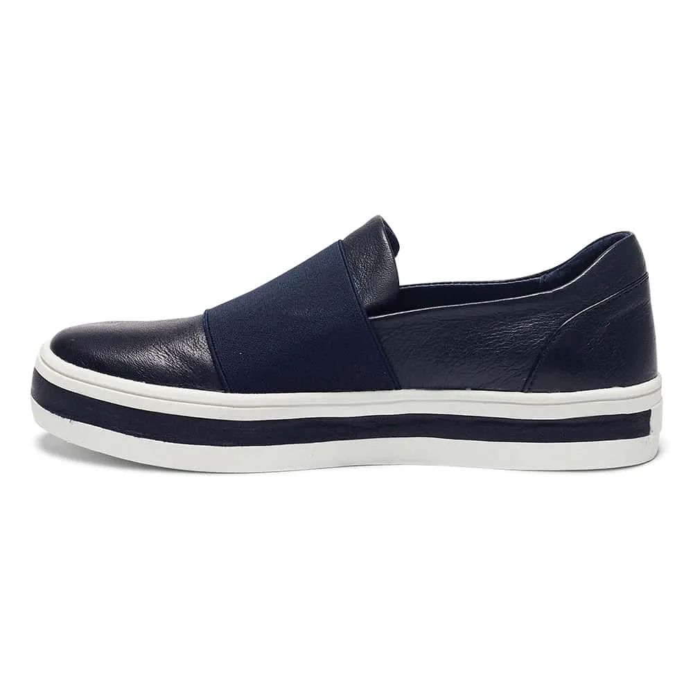 Urban Sneaker in Navy Leather