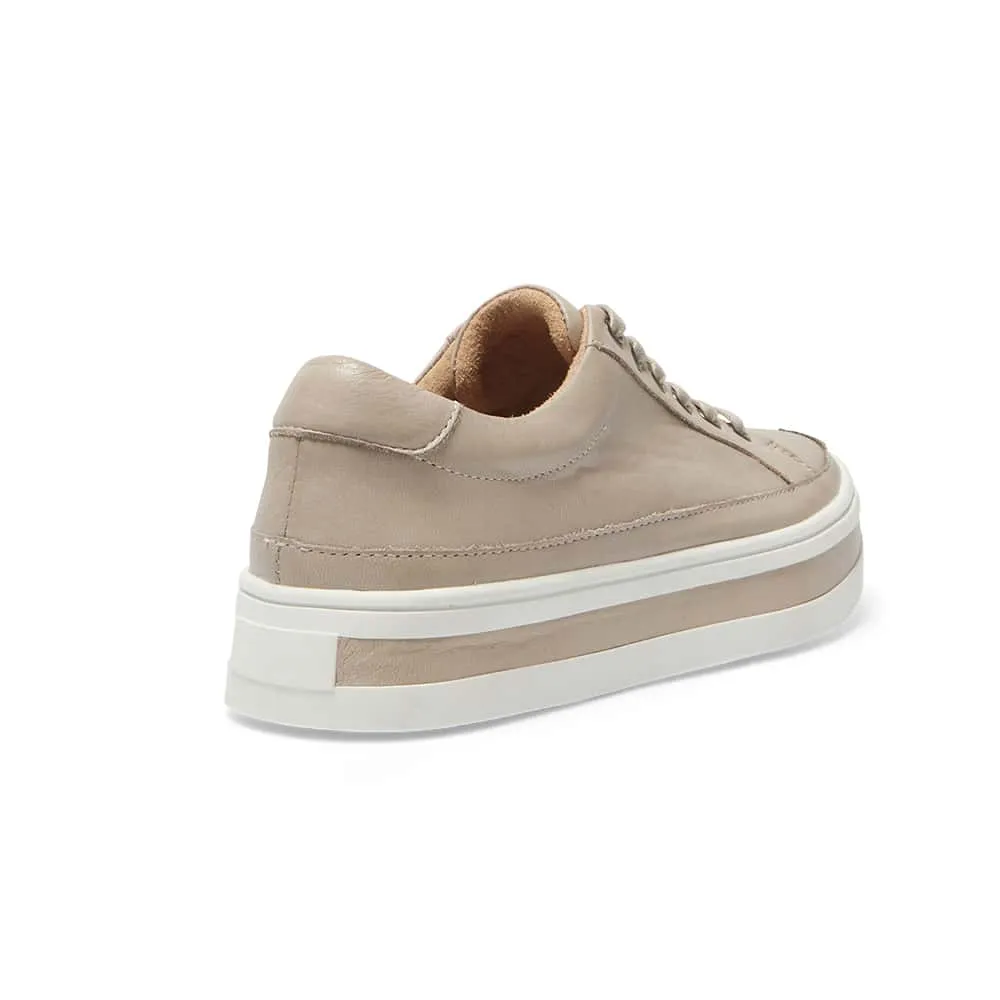 Uruguay Sneaker in Light Grey Leather