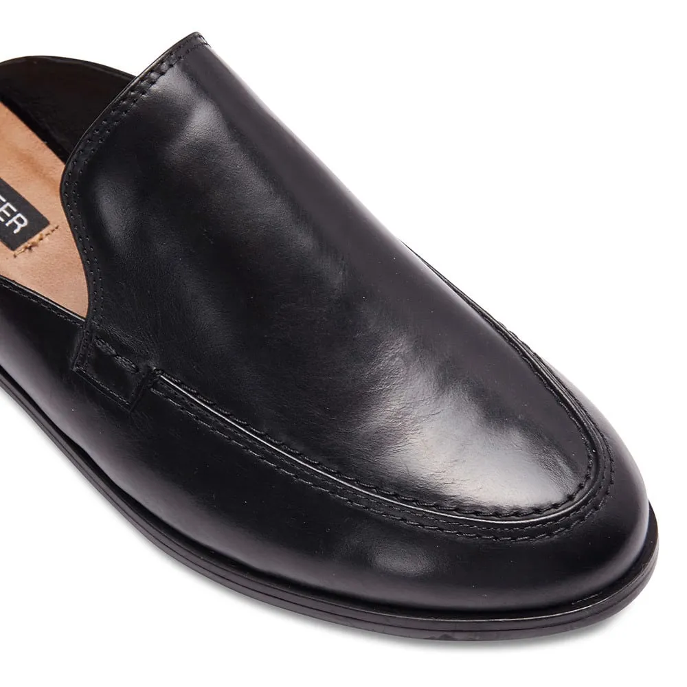 West Flat in Black Leather