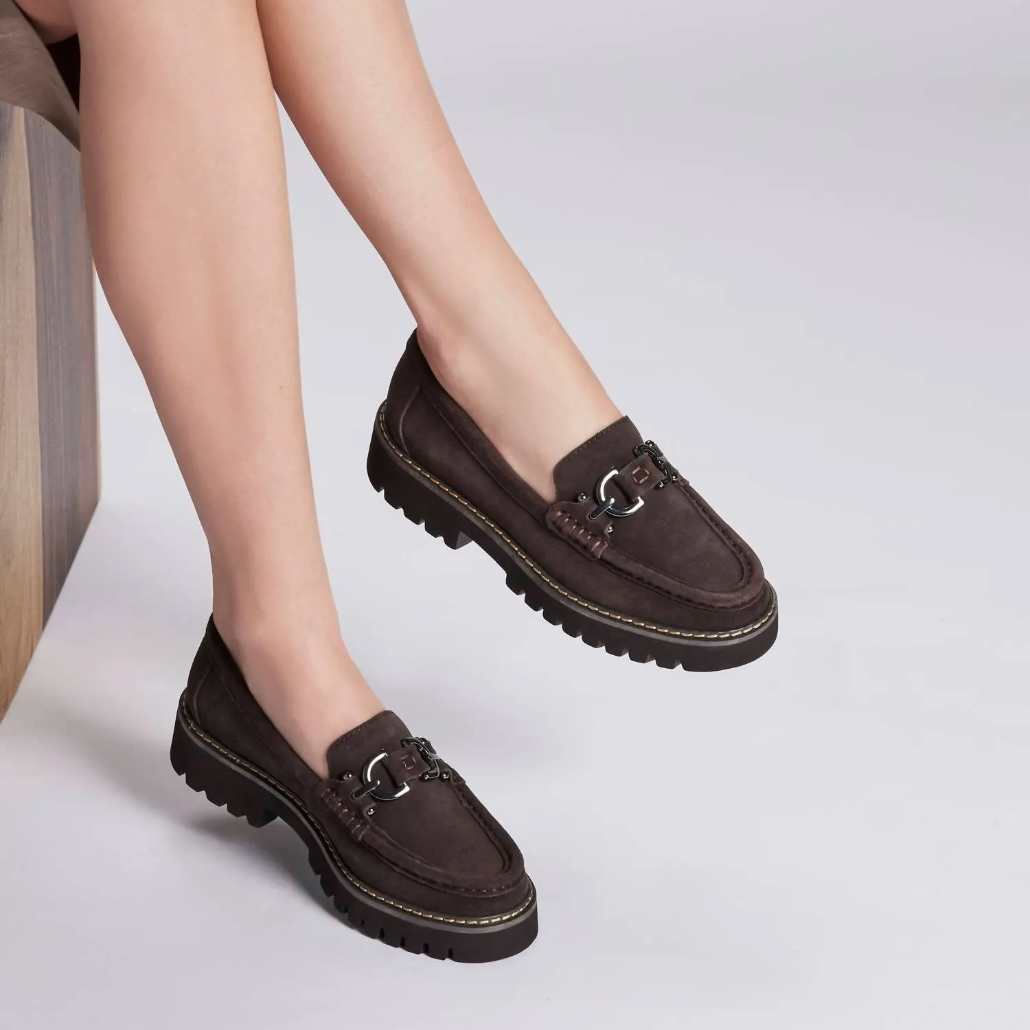 Women Heliocs Loafer In Dark Brown Suede