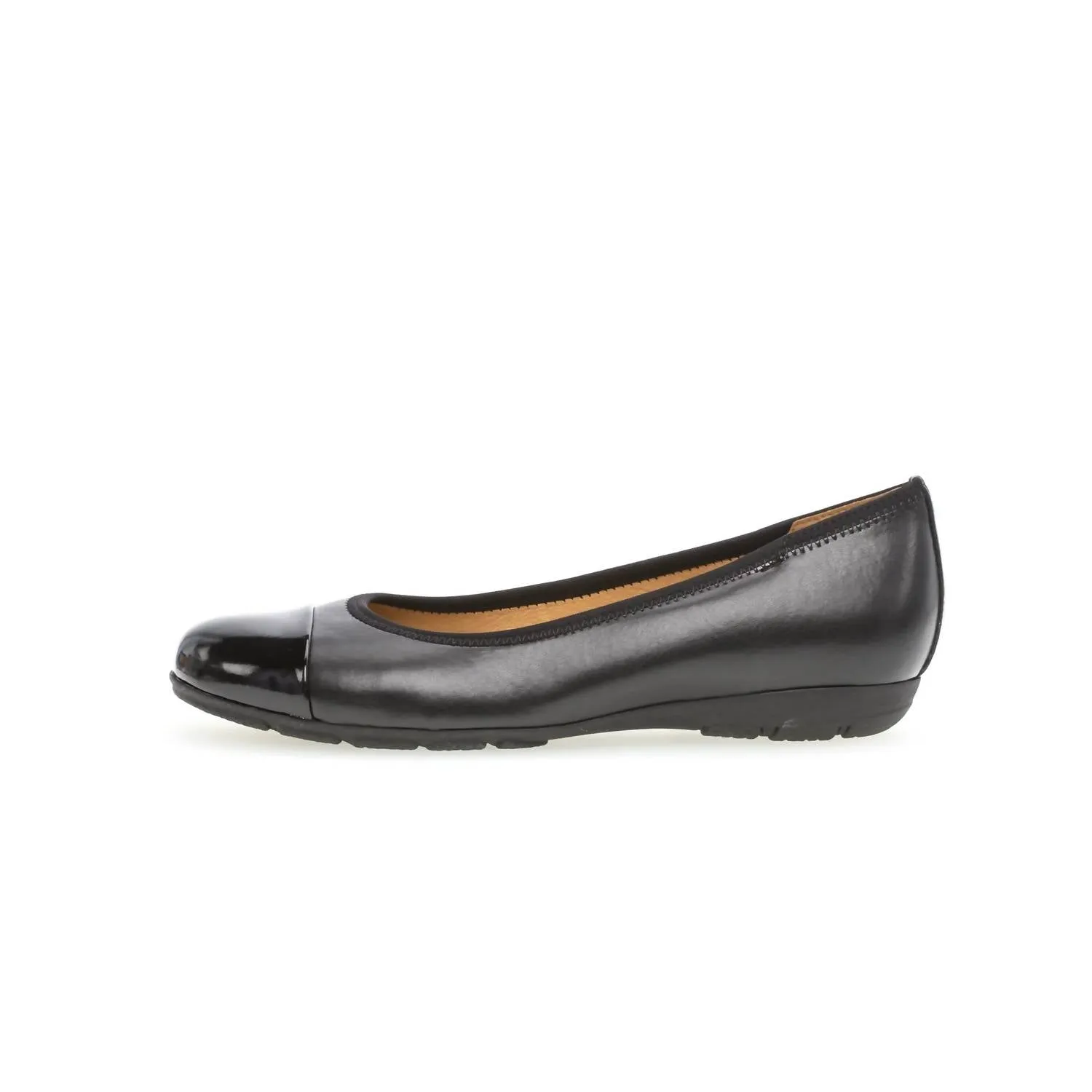 Women's Cap Toe Ballet Flats In Black