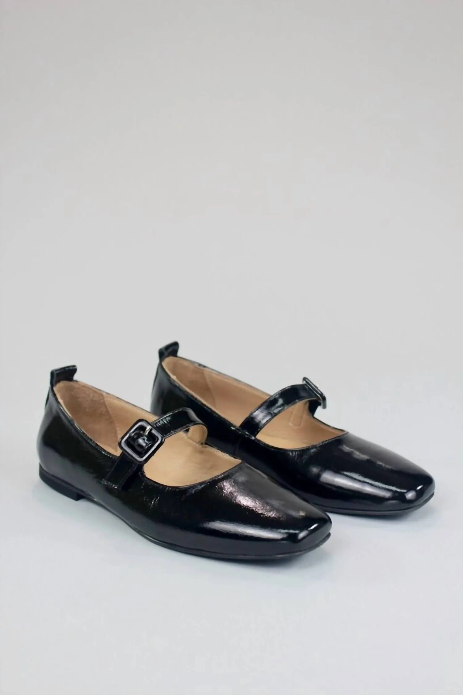 Women's Eliana Mary Jane Flat In Black