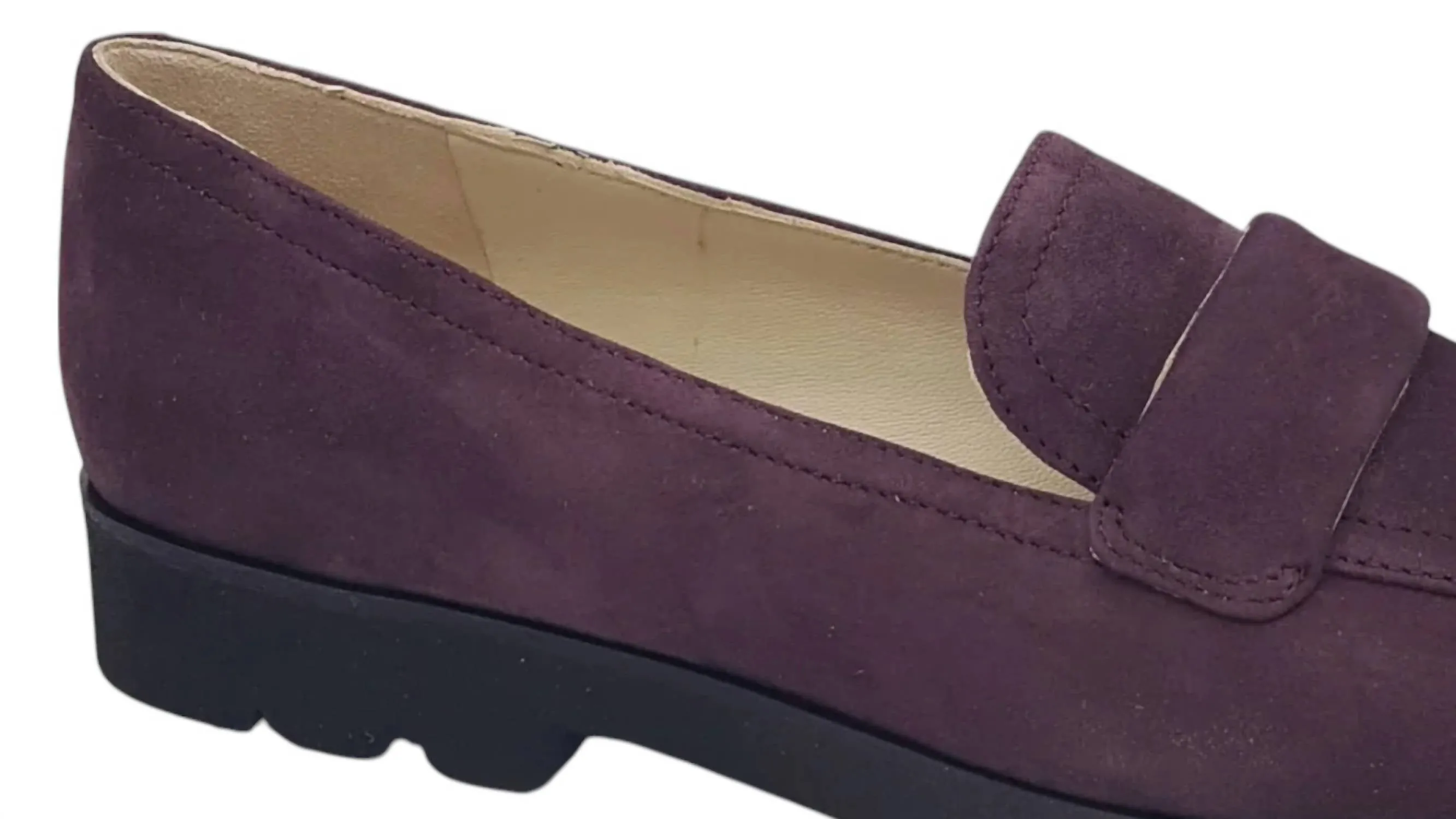 Women's Giuliano Loafer In Eggplant