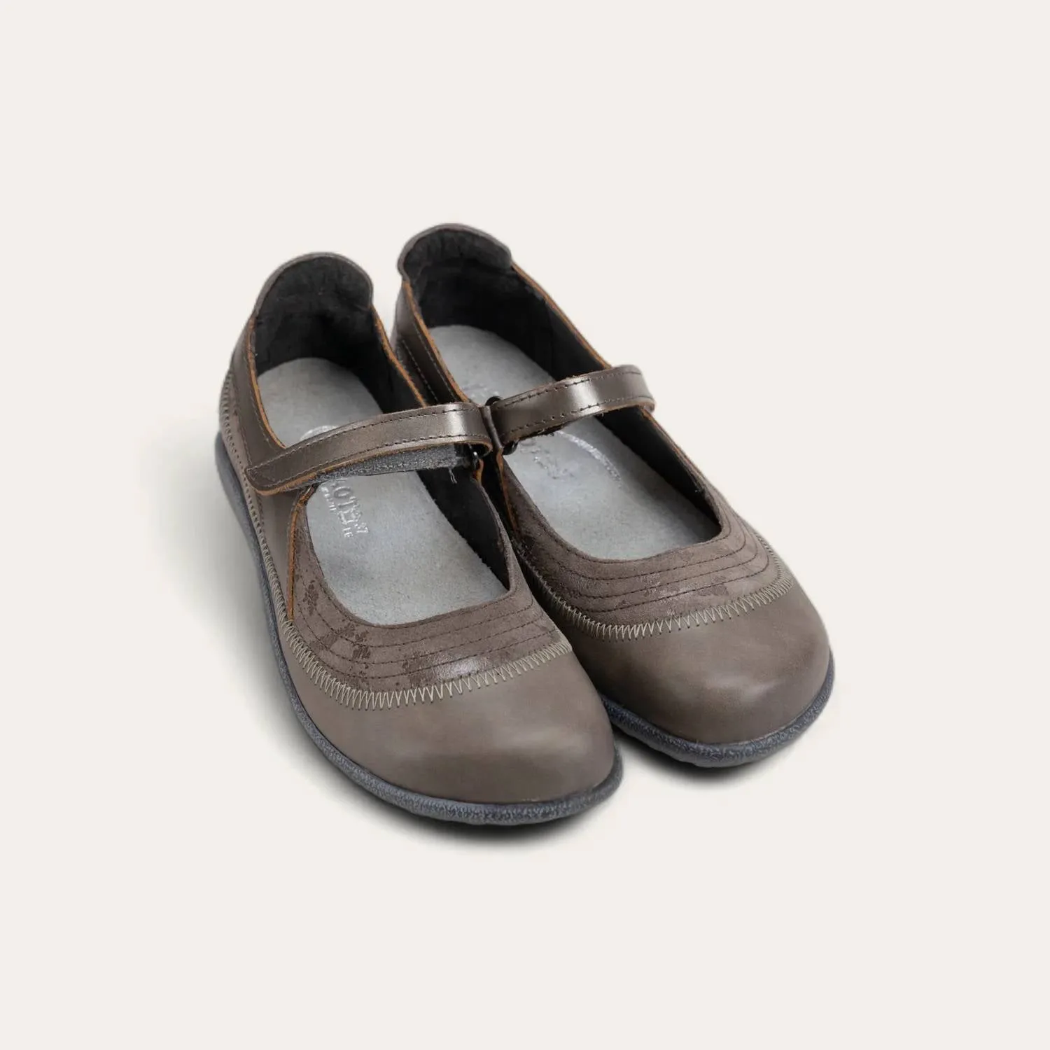 Women's Kirei Mary Jane Shoes - Medium In Foggy Gray/gray Marble//mirror