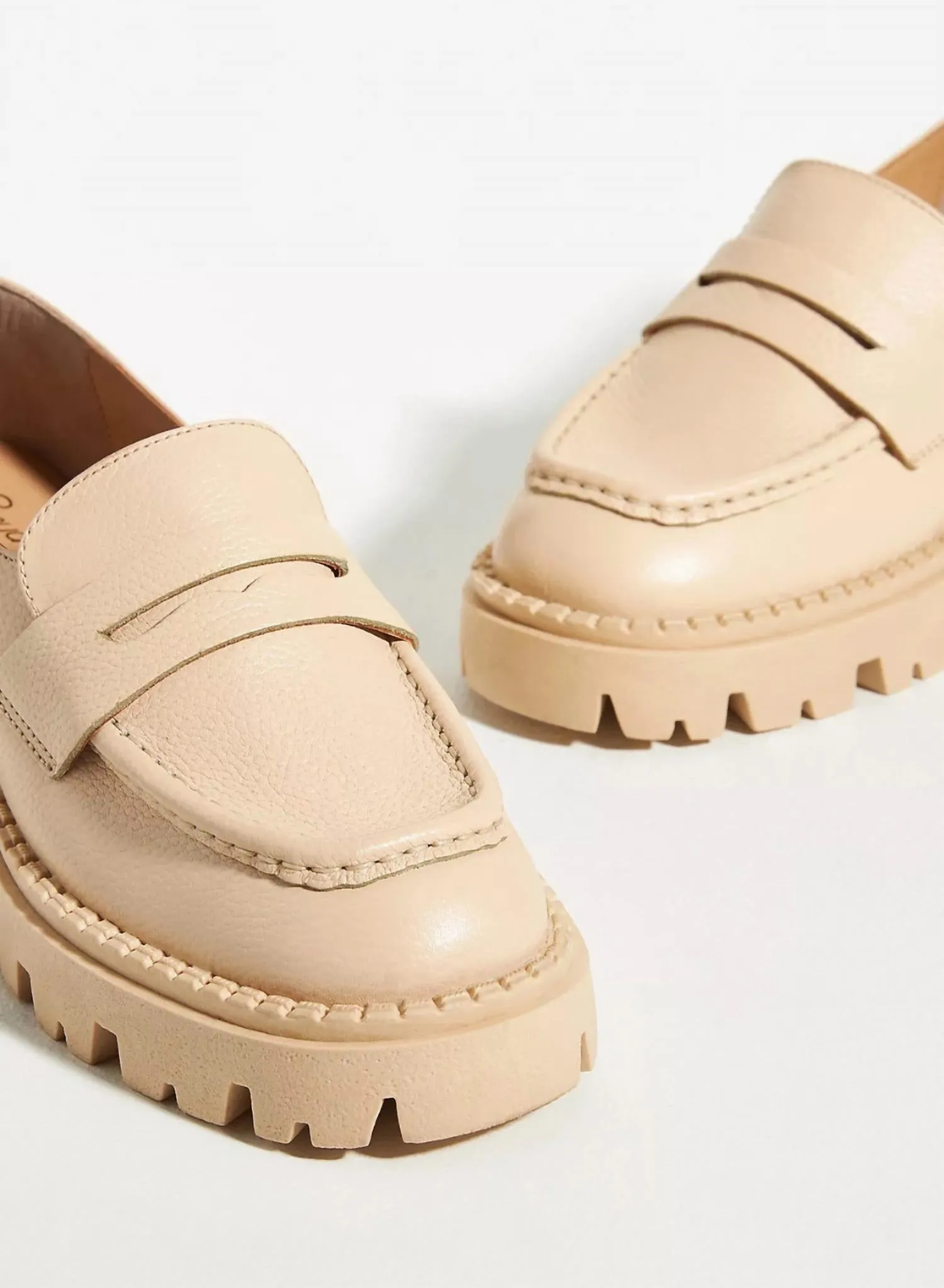 Women's Meridian Loafer In Ivory