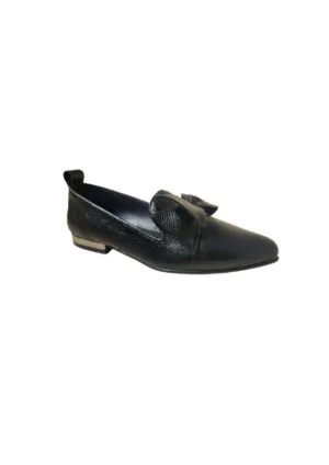 Women's Pointed Toe Flat Shoes In Black Shimmer