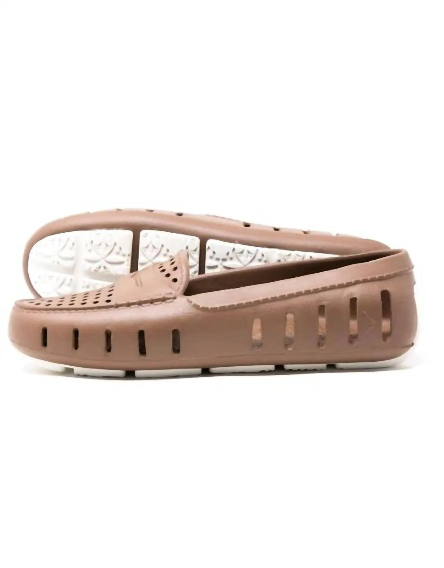 Women's Posh Driver Water Shoe In Driftwood Brown/coconut