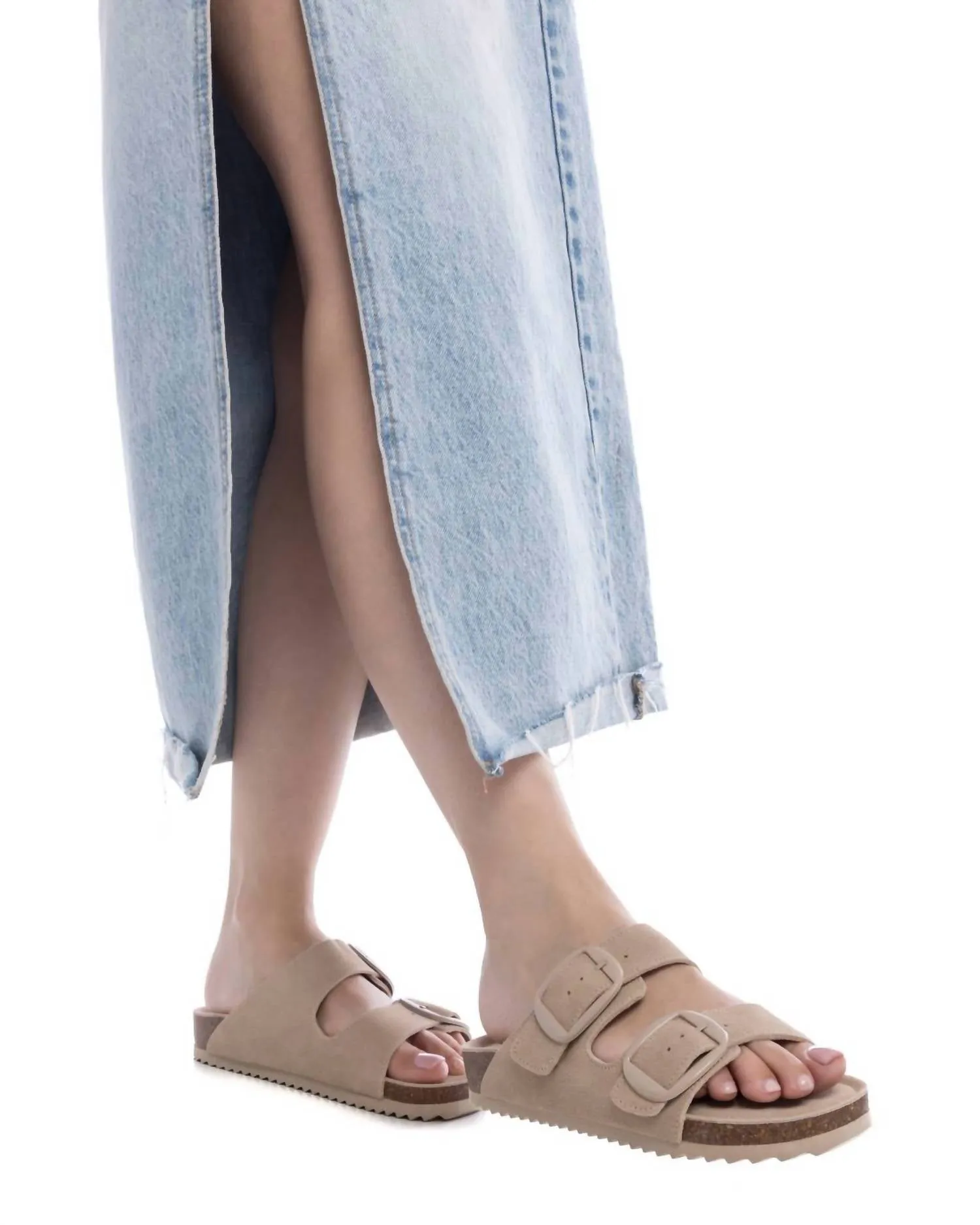 Women's Refresh Flat Sandals In Beige