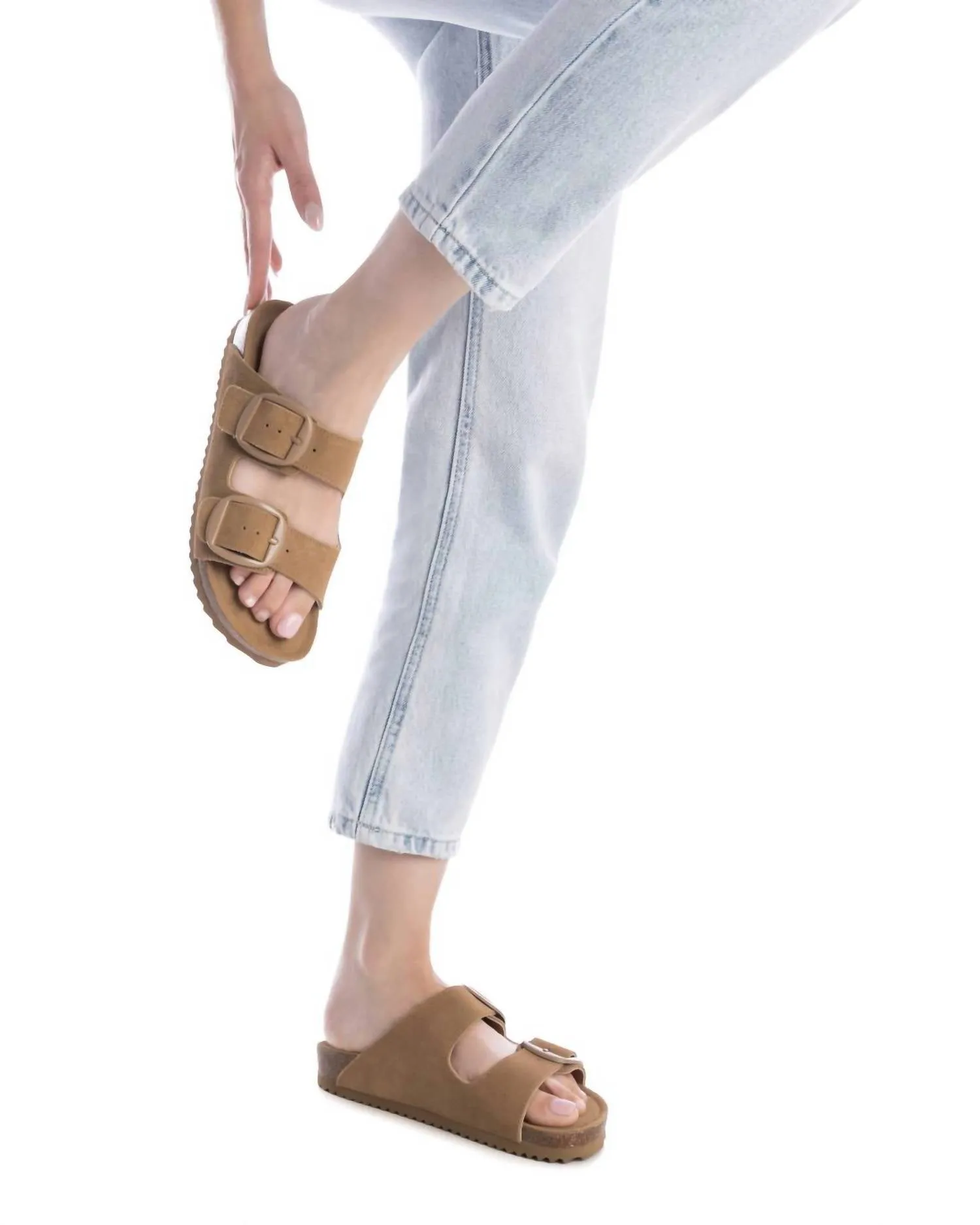Women's Refresh Flat Sandals In Camel