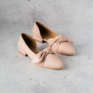 Women's Smooth Leather Flat Shoes In Pale Pink